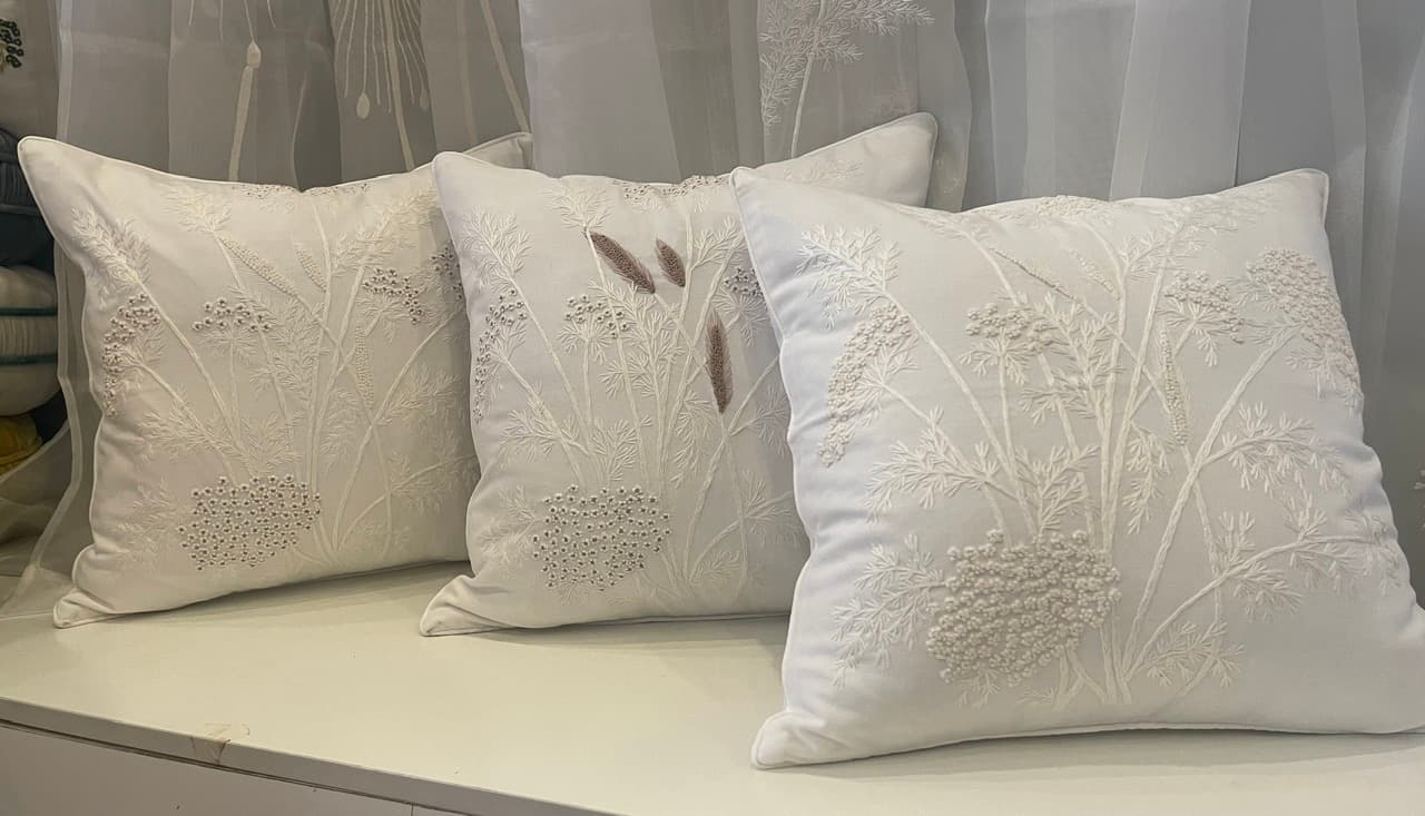 goi linen tong trang
